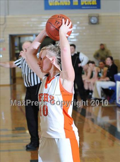 Thumbnail 3 in Regis vs. Osseo-Fairchild (D3 Regional Final) photogallery.