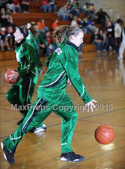 Thumbnail 1 in Regis vs. Osseo-Fairchild (D3 Regional Final) photogallery.