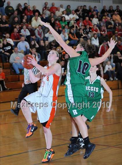 Thumbnail 2 in Regis vs. Osseo-Fairchild (D3 Regional Final) photogallery.