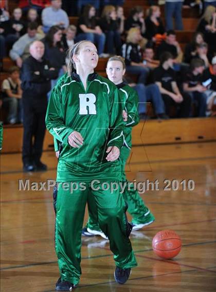 Thumbnail 3 in Regis vs. Osseo-Fairchild (D3 Regional Final) photogallery.