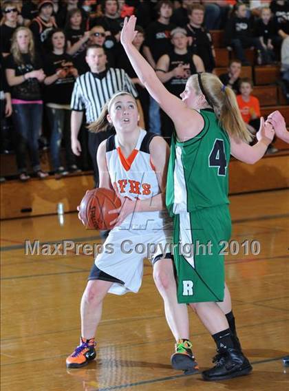 Thumbnail 1 in Regis vs. Osseo-Fairchild (D3 Regional Final) photogallery.