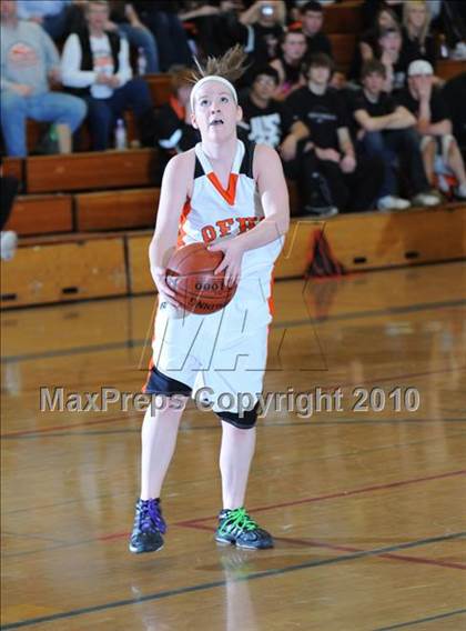 Thumbnail 1 in Regis vs. Osseo-Fairchild (D3 Regional Final) photogallery.
