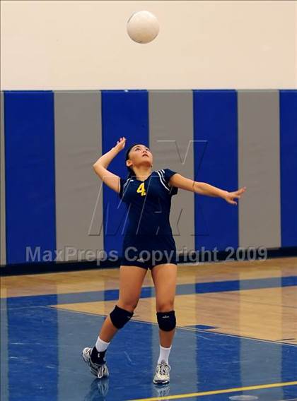 Thumbnail 2 in Monterey Trail @ Inderkum photogallery.