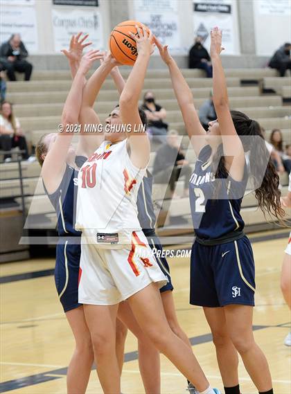 Thumbnail 3 in San Juan Hills vs. Rosary Academy  (Tom Riach Tournament) photogallery.