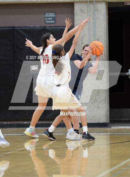Thumbnail 3 in San Juan Hills vs. Rosary Academy  (Tom Riach Tournament) photogallery.