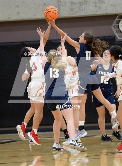 Thumbnail 2 in San Juan Hills vs. Rosary Academy  (Tom Riach Tournament) photogallery.