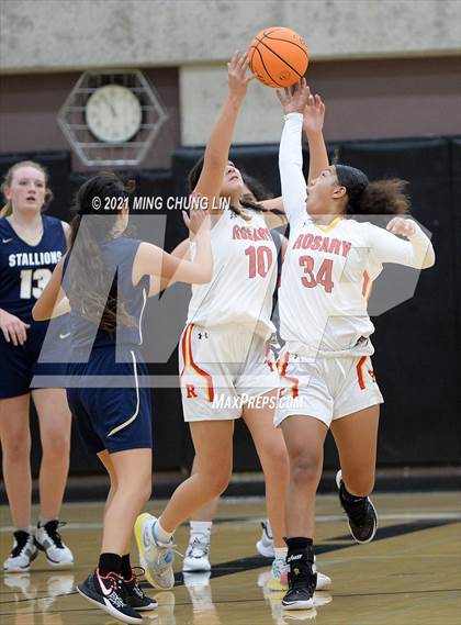 Thumbnail 2 in San Juan Hills vs. Rosary Academy  (Tom Riach Tournament) photogallery.