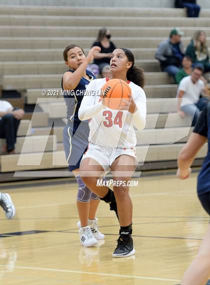 Thumbnail 2 in San Juan Hills vs. Rosary Academy  (Tom Riach Tournament) photogallery.