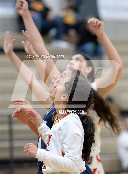 Thumbnail 1 in San Juan Hills vs. Rosary Academy  (Tom Riach Tournament) photogallery.