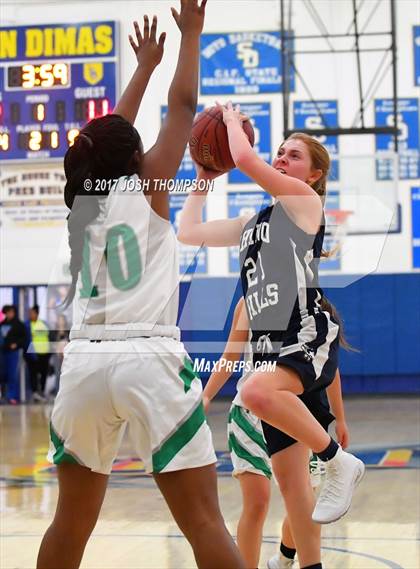 Thumbnail 3 in Chino Hills vs. Upland photogallery.