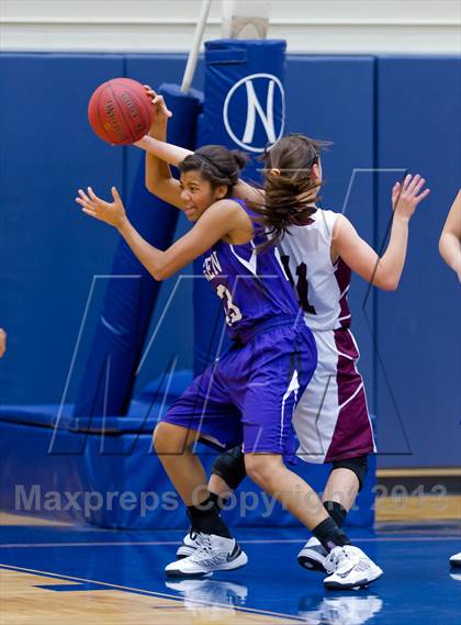 Thumbnail 2 in Warren vs. Marshall photogallery.