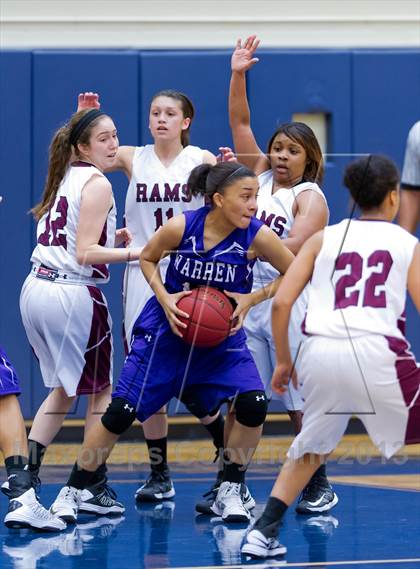 Thumbnail 1 in Warren vs. Marshall photogallery.