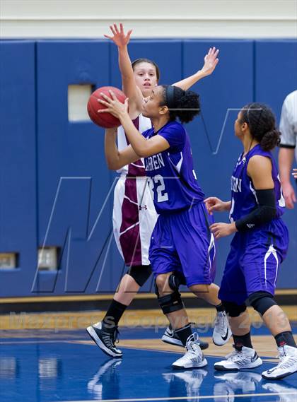 Thumbnail 2 in Warren vs. Marshall photogallery.