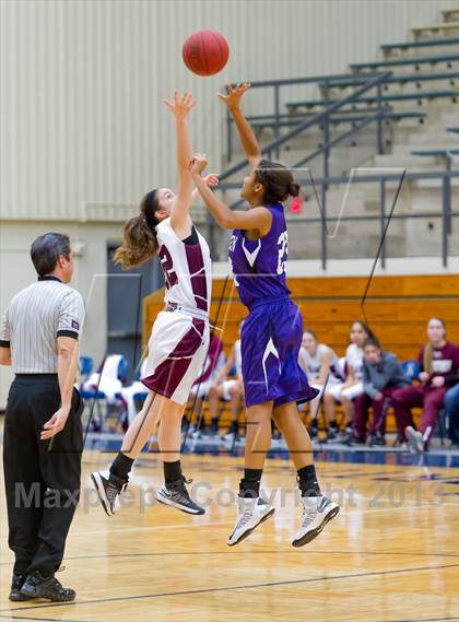 Thumbnail 3 in Warren vs. Marshall photogallery.
