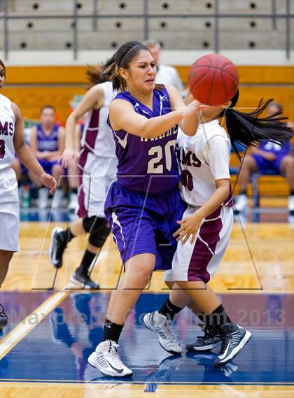 Thumbnail 2 in Warren vs. Marshall photogallery.