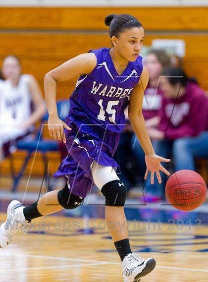 Thumbnail 1 in Warren vs. Marshall photogallery.