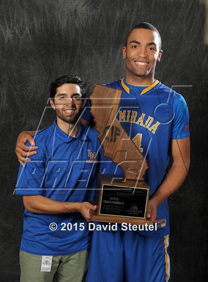 Thumbnail 1 in La Mirada (CIF State D2 Award Photos) photogallery.