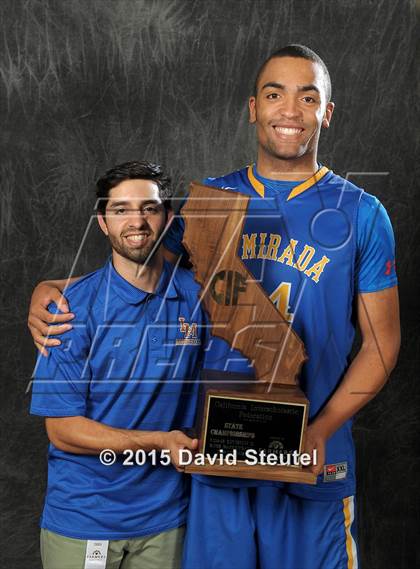 Thumbnail 3 in La Mirada (CIF State D2 Award Photos) photogallery.