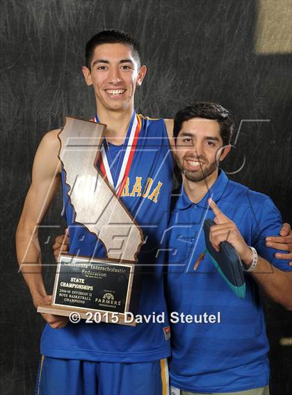 Thumbnail 2 in La Mirada (CIF State D2 Award Photos) photogallery.