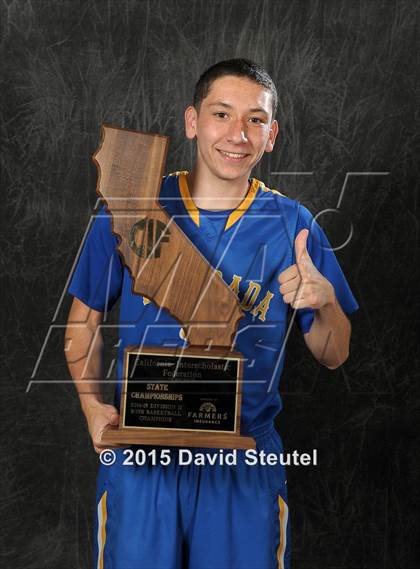 Thumbnail 2 in La Mirada (CIF State D2 Award Photos) photogallery.
