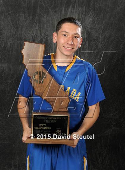 Thumbnail 1 in La Mirada (CIF State D2 Award Photos) photogallery.