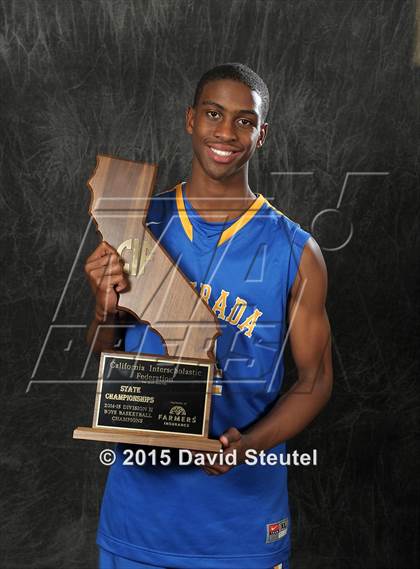 Thumbnail 1 in La Mirada (CIF State D2 Award Photos) photogallery.