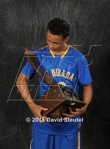 Thumbnail 1 in La Mirada (CIF State D2 Award Photos) photogallery.