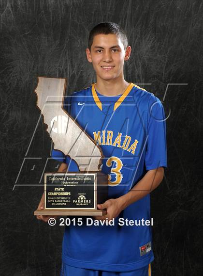 Thumbnail 2 in La Mirada (CIF State D2 Award Photos) photogallery.
