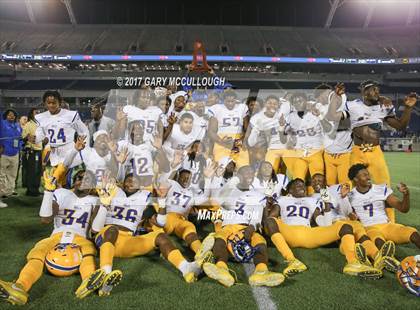 Thumbnail 3 in Armwood vs. Northwestern (FHSAA 6A Final)  photogallery.