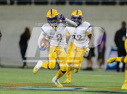 Thumbnail 2 in Armwood vs. Northwestern (FHSAA 6A Final)  photogallery.