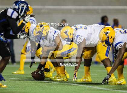 Thumbnail 2 in Armwood vs. Northwestern (FHSAA 6A Final)  photogallery.
