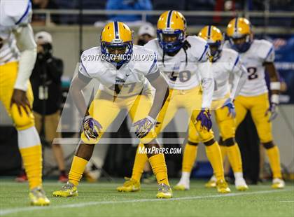 Thumbnail 2 in Armwood vs. Northwestern (FHSAA 6A Final)  photogallery.