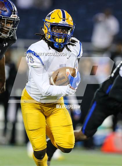 Thumbnail 2 in Armwood vs. Northwestern (FHSAA 6A Final)  photogallery.