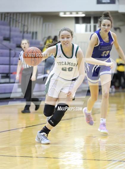 Thumbnail 2 in Olentangy Liberty vs. Sycamore (OGBR Classic in the City) photogallery.
