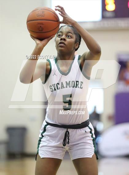 Thumbnail 1 in Olentangy Liberty vs. Sycamore (OGBR Classic in the City) photogallery.