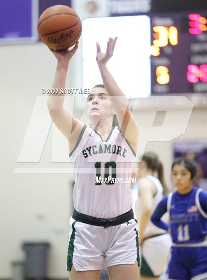 Thumbnail 2 in Olentangy Liberty vs. Sycamore (OGBR Classic in the City) photogallery.