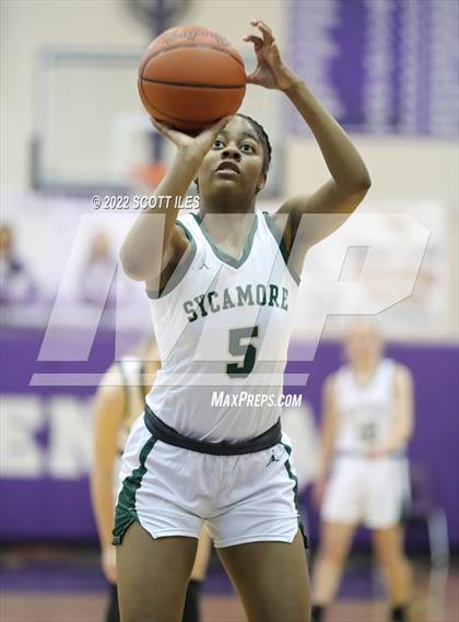 Thumbnail 1 in Olentangy Liberty vs. Sycamore (OGBR Classic in the City) photogallery.
