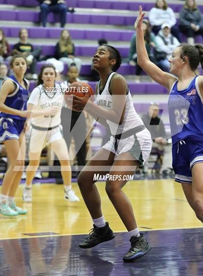 Thumbnail 3 in Olentangy Liberty vs. Sycamore (OGBR Classic in the City) photogallery.