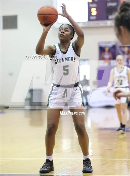 Thumbnail 2 in Olentangy Liberty vs. Sycamore (OGBR Classic in the City) photogallery.