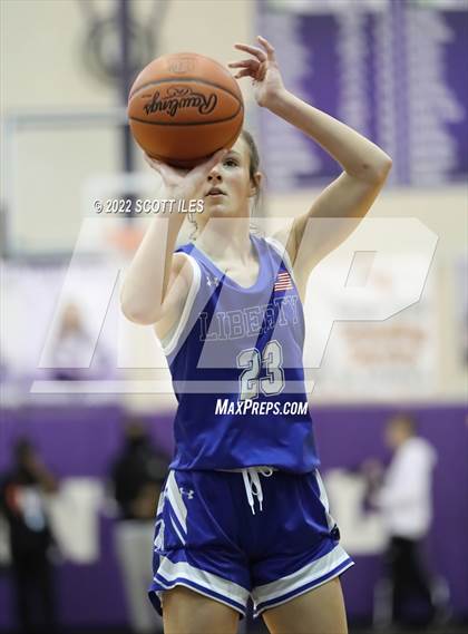 Thumbnail 1 in Olentangy Liberty vs. Sycamore (OGBR Classic in the City) photogallery.