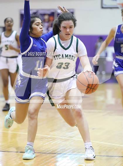 Thumbnail 3 in Olentangy Liberty vs. Sycamore (OGBR Classic in the City) photogallery.