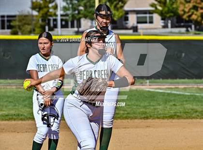 Thumbnail 3 in Valor Christian vs Bear Creek photogallery.
