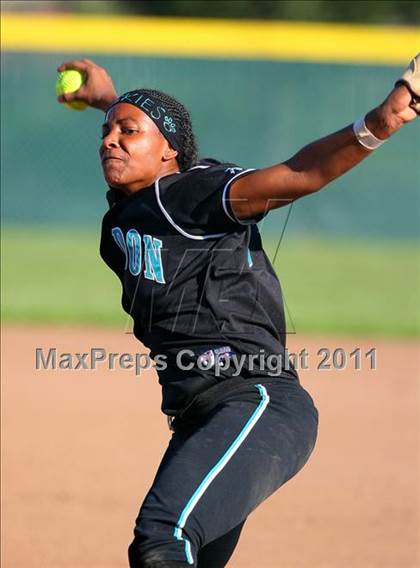 Thumbnail 3 in Elk Grove @ Sheldon photogallery.