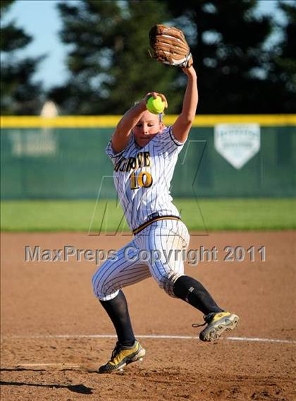 Thumbnail 3 in Elk Grove @ Sheldon photogallery.