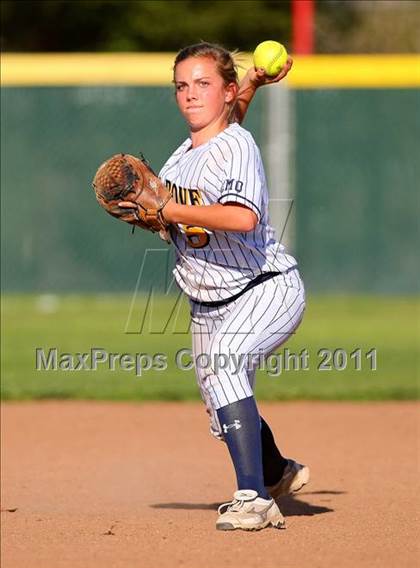 Thumbnail 3 in Elk Grove @ Sheldon photogallery.