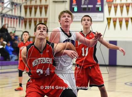 Thumbnail 2 in Montgomery @ Petaluma photogallery.