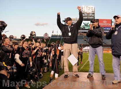 Thumbnail 3 in Huntington Beach vs. Newport Harbor (CIF SS Southern Division Final) photogallery.