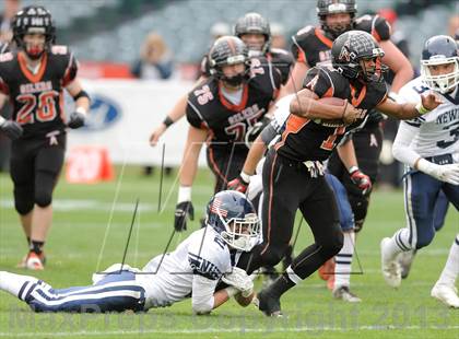 Thumbnail 1 in Huntington Beach vs. Newport Harbor (CIF SS Southern Division Final) photogallery.