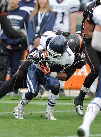 Thumbnail 2 in Huntington Beach vs. Newport Harbor (CIF SS Southern Division Final) photogallery.