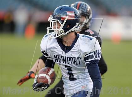 Thumbnail 3 in Huntington Beach vs. Newport Harbor (CIF SS Southern Division Final) photogallery.